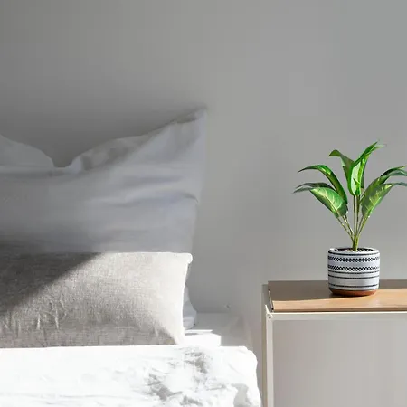 Spacestays Bunker Sweet Messe Wi-fi Tv Appartamento